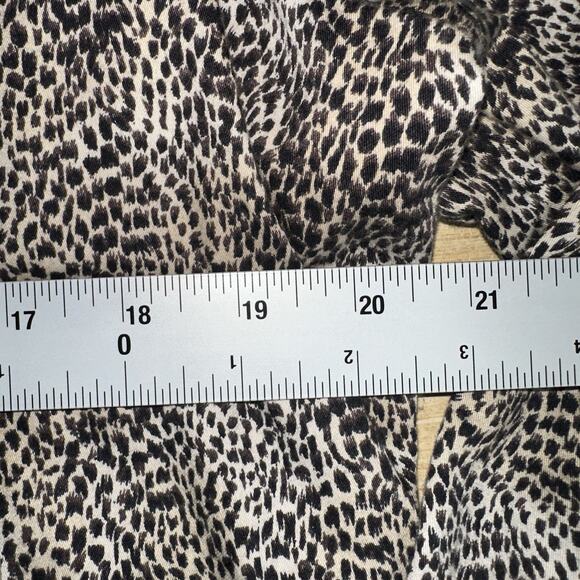 Chaps No Iron Leopard Print Button Down Shirt XL Long Sleeve Animal Print Top - Picture 8 of 9